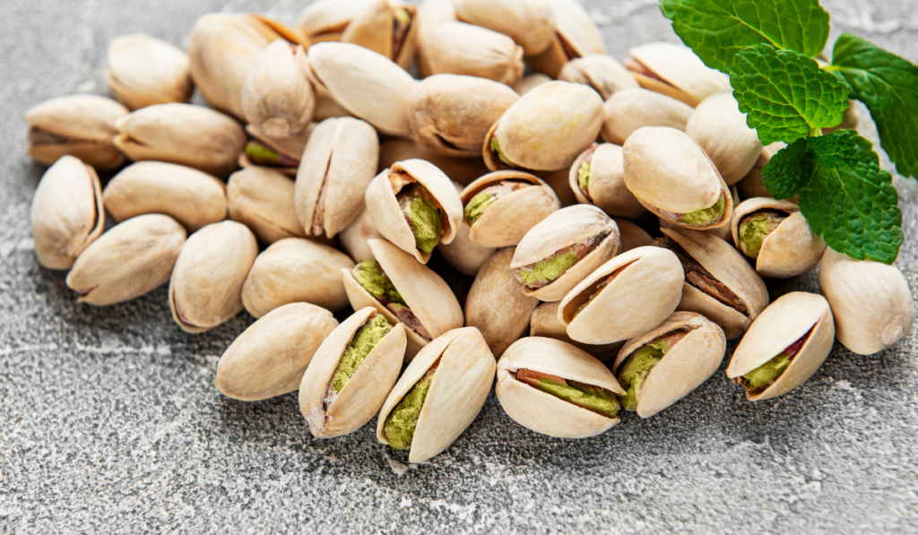 close up photo of Pistachios nut ee220331 
