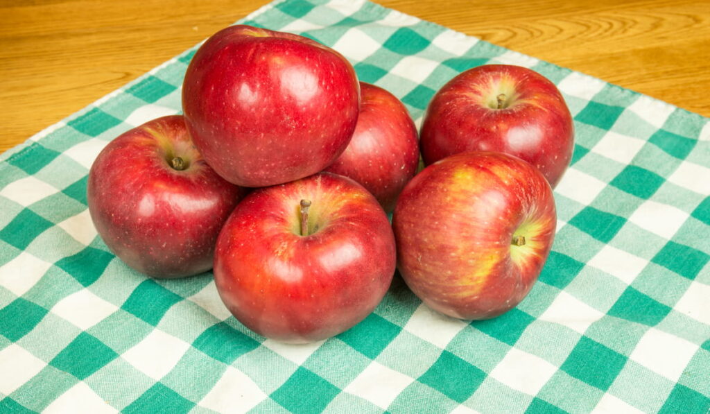 Winesap apples